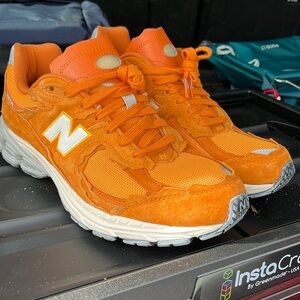 New Balance 2002R